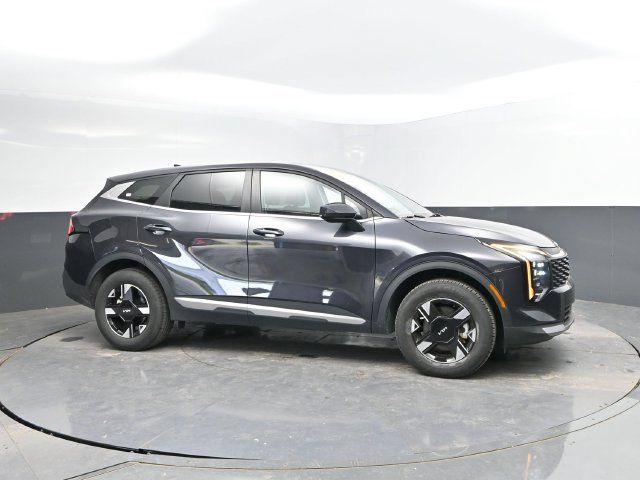Used 2026 Kia Sportage LX AWD/4WD image 3
