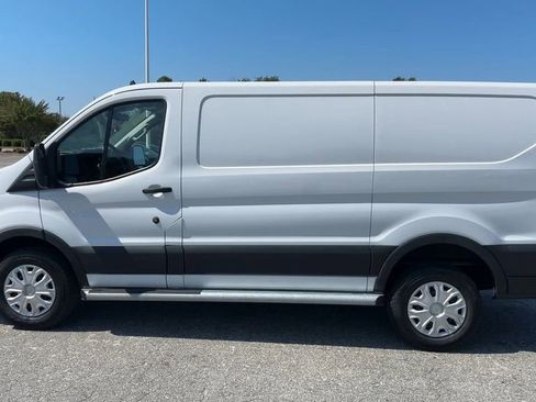 Used 2024 Ford Transit 250 Base w/ Exterior Upgrade Package image 33