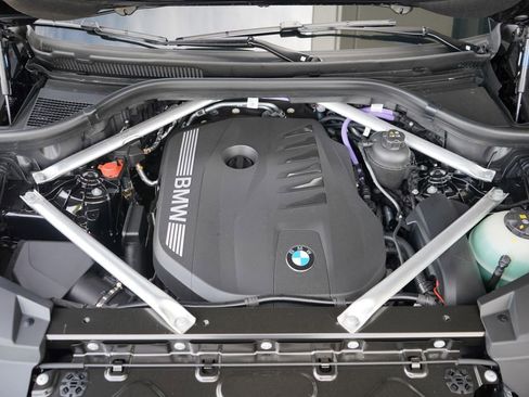 New 2026 BMW X5 sDrive40i w/ M Sport Package image 26