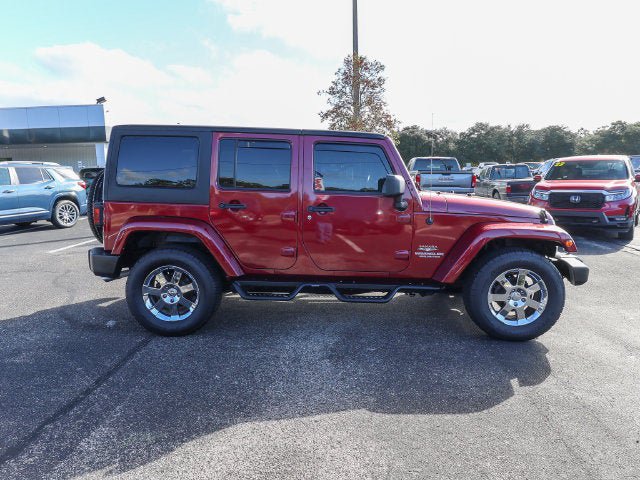 Used 2011 Jeep Wrangler Unlimited Sahara w/ Dual Top Group AWD/4WD image 11