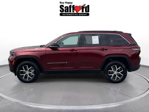 Used 2025 Jeep Grand Cherokee Limited AWD/4WD image 4
