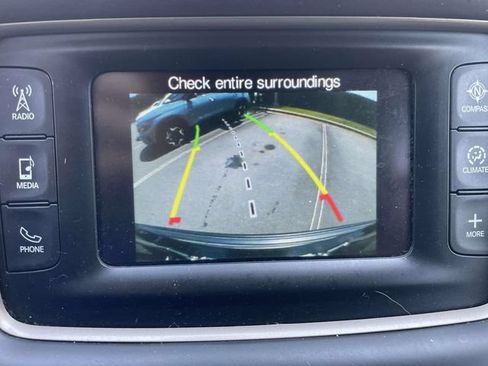 Used 2016 Jeep Grand Cherokee Laredo w/ Quick Order Package 23E AWD/4WD image 28