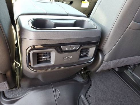 New 2026 GMC Sierra 2500 AT4 w/ AT4 Premium Plus Package AWD/4WD image 17