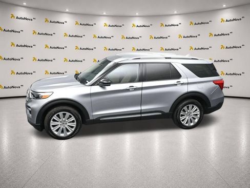 Used 2020 Ford Explorer Limited w/ Hybrid Equipment Group 310A AWD/4WD image 43