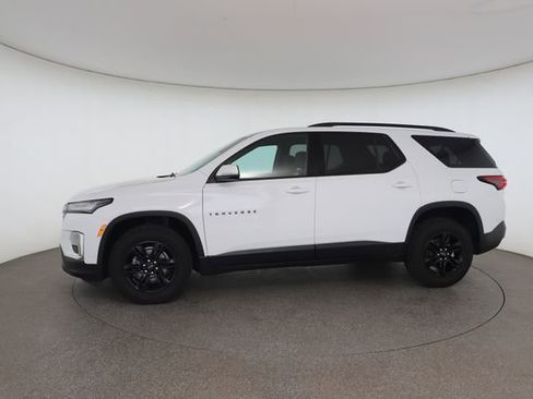 Used 2023 Chevrolet Traverse LT FWD image 6