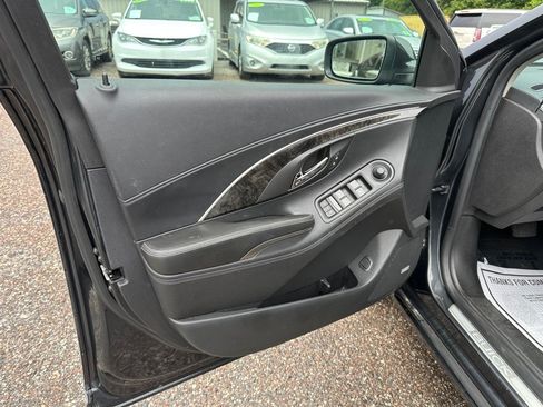 Used 2015 Buick LaCrosse Leather FWD image 11