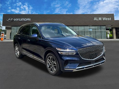 Used 2024 Genesis GV70 2.5T w/ Advanced Package AWD/4WD image 3