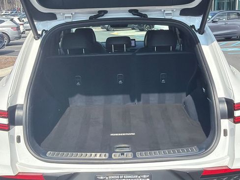 Used 2022 Genesis GV70 3.5T Sport image 18