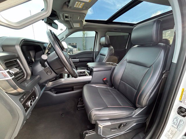 Used 2024 Ford F350 Lariat w/ Black Appearance Package AWD/4WD image 32