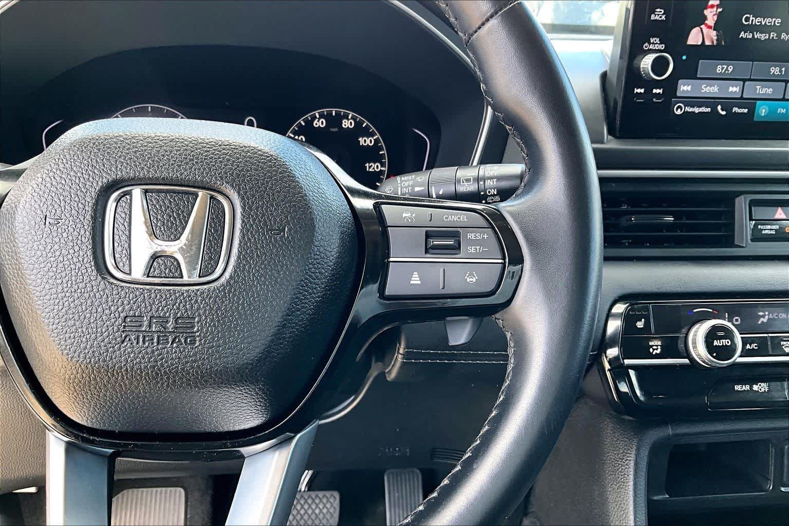 Used 2023 Honda Pilot Touring image 24