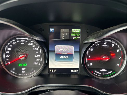 Used 2018 Mercedes-Benz GLC 350e 4MATIC image 19