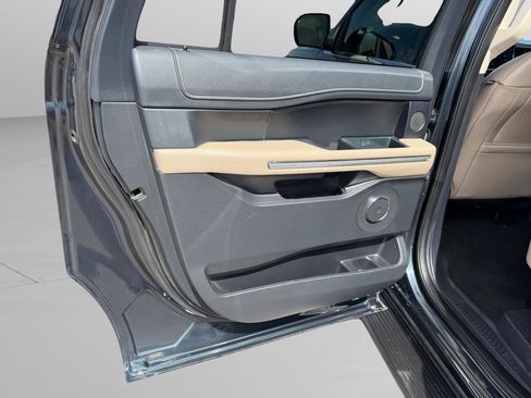 Used 2024 Ford Expedition Max Limited image 20