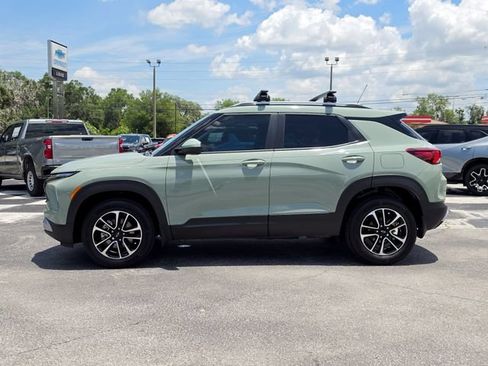 New 2026 Chevrolet TrailBlazer LT w/ LPO, Blackout Package AWD/4WD image 2