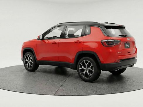 Used 2025 Jeep Compass Limited AWD/4WD image 6