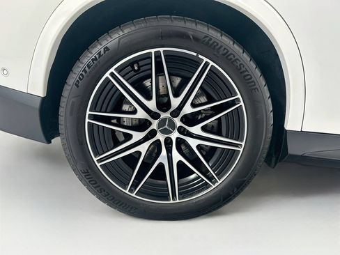 Certified 2026 Mercedes-Benz GLC 43 AMG 4MATIC image 32
