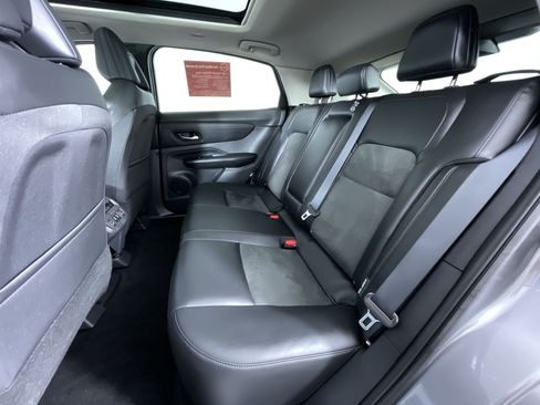 Certified 2025 Nissan Ariya AWD image 23