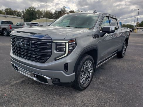 Used 2024 GMC Sierra 1500 Denali Ultimate image 2