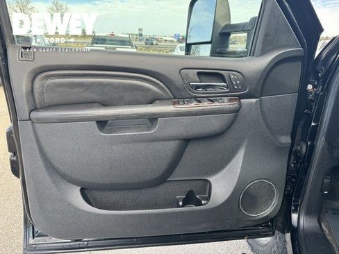 Used 2013 GMC Sierra 2500 Denali w/ Suspension Package, Off-Road image 10