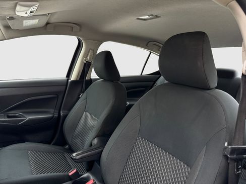 Used 2020 Nissan Versa S FWD image 15