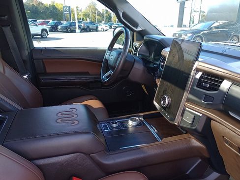 Used 2023 Ford Expedition Max King Ranch image 7