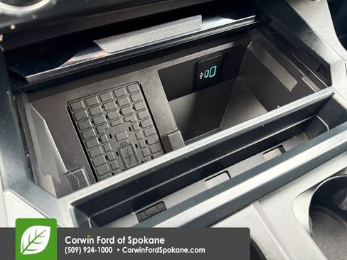 Used 2023 Ford F450 Lariat w/ Chrome Package image 33