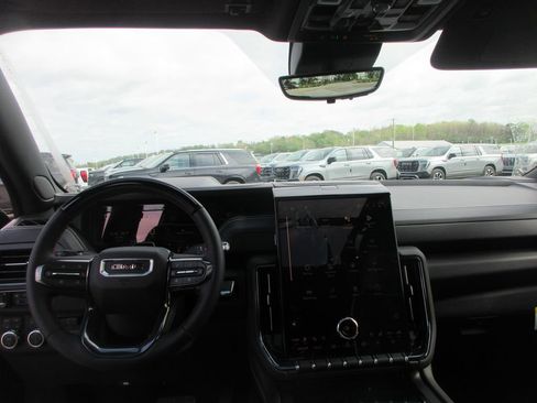 New 2026 GMC Yukon XL AT4 Ultimate image 16