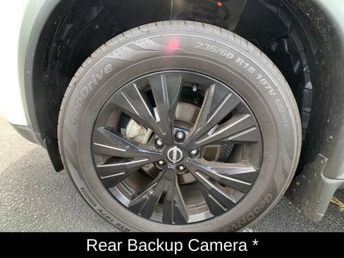 Used 2023 Nissan Rogue SV w/ SV Premium B Package AWD/4WD image 10