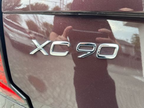 Used 2025 Volvo XC90 T8 Plus AWD/4WD image 33