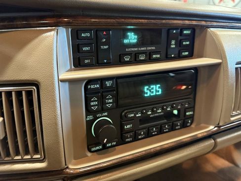 Used 1995 Buick Roadmaster Estate RWD image 91