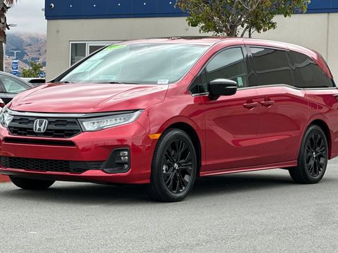 Used 2025 Honda Odyssey Sport-L image 8