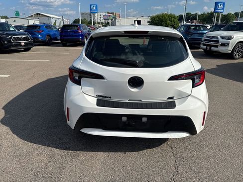 Used 2023 Toyota Corolla SE FWD image 6