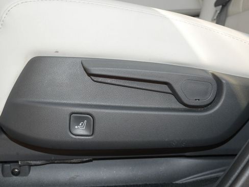 Used 2025 Hyundai Santa Fe SEL AWD/4WD image 34