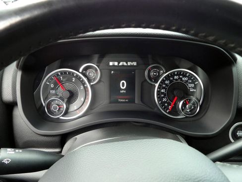 Used 2024 RAM 2500 Big Horn image 16