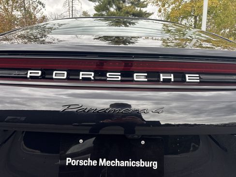 Certified 2025 Porsche Panamera image 42