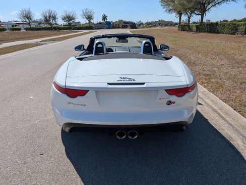 Used 2016 Jaguar F-TYPE Convertible image 7