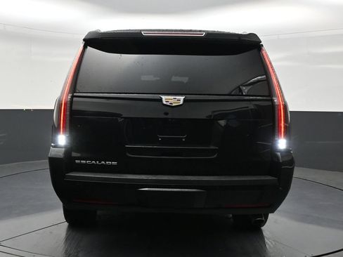 Used 2020 Cadillac Escalade ESV Luxury w/ Escalade Sport Edition RWD image 4