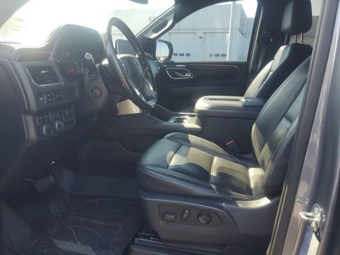 Used 2021 Chevrolet Tahoe Z71 w/ Z71 Signature Package AWD/4WD image 13