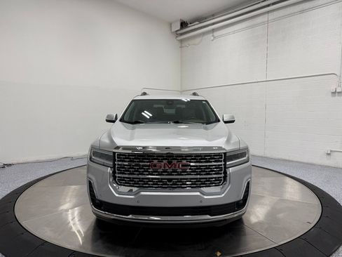 Used 2020 GMC Acadia SLT w/ LPO, Cargo Package AWD/4WD image 2
