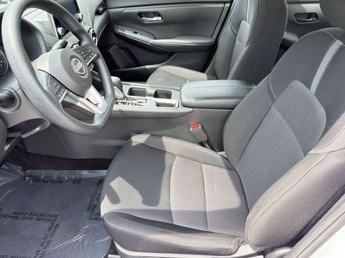 Used 2025 Nissan Sentra SV FWD image 5