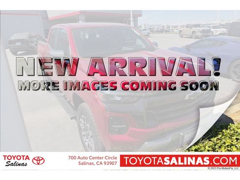 Used 2025 Chevrolet Colorado Z71 AWD/4WD image 1