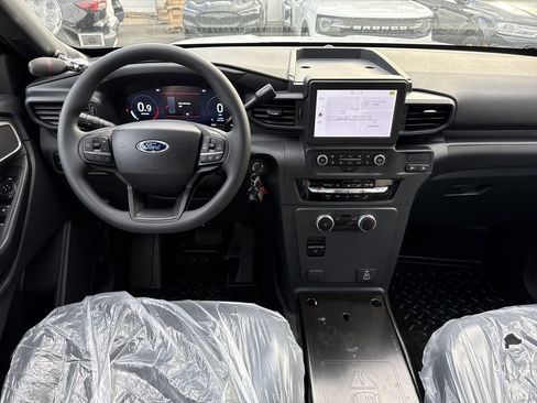 New 2025 Ford Explorer 4WD Police Interceptor image 8