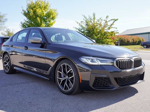 Used 2021 BMW M550i xDrive image 10