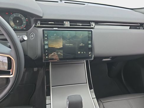 New 2026 Land Rover Range Rover Velar S image 20
