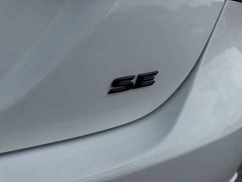 Used 2023 Toyota Camry SE w/ Convenience Package image 29