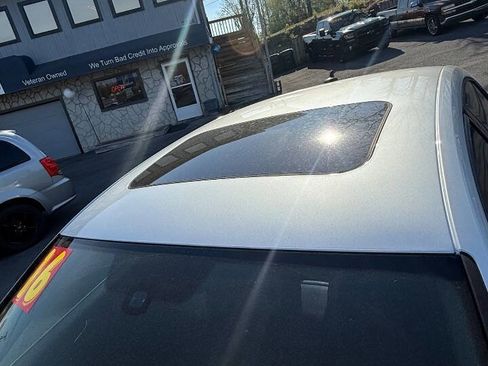 Used 2016 Volkswagen Jetta GLI SE image 6