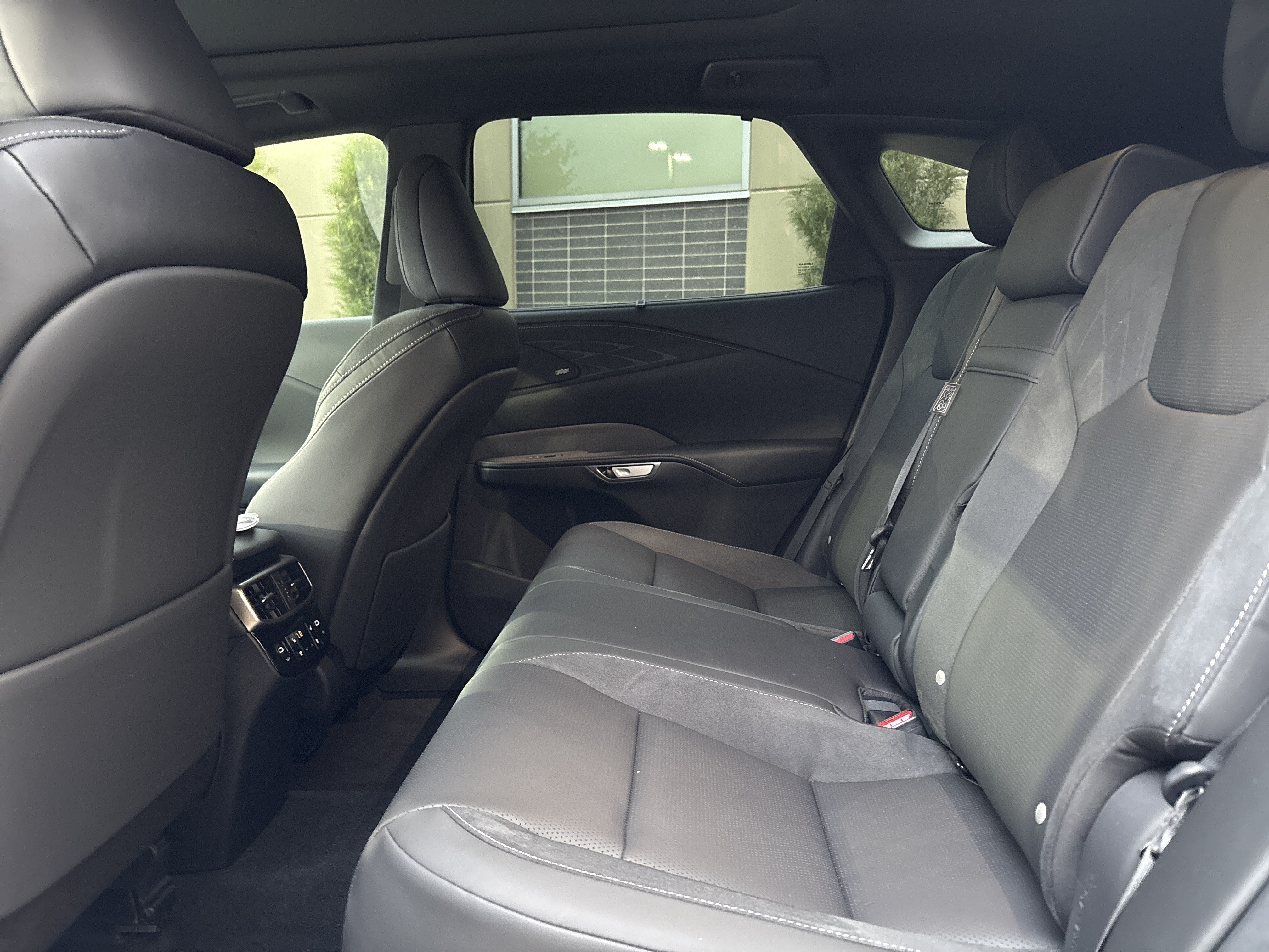 New 2026 Lexus RX 350h w/ Convenience Package AWD/4WD image 32