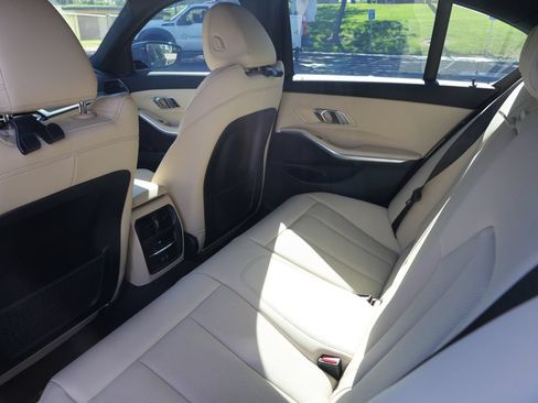Used 2023 BMW 330i Sedan w/ Premium Package RWD image 13