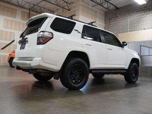 Used 2019 Toyota 4Runner TRD Off-Road Premium image 4