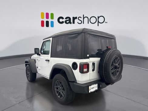 Used 2025 Jeep Wrangler Sport AWD/4WD image 3