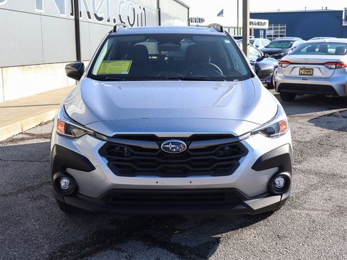 Used 2024 Subaru Crosstrek 2.0i Premium image 2